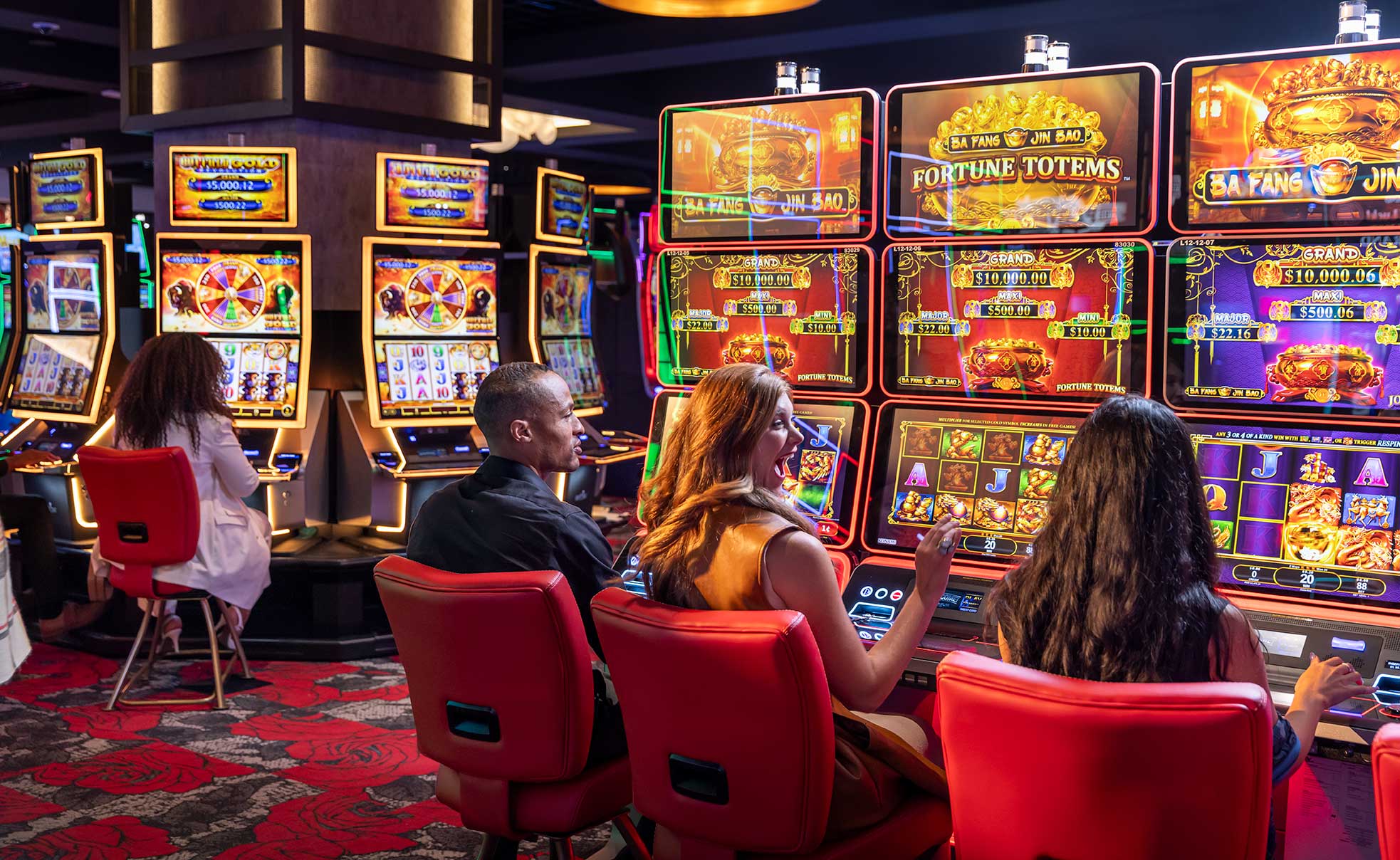 菠菜论坛豪华赌场大厅展示